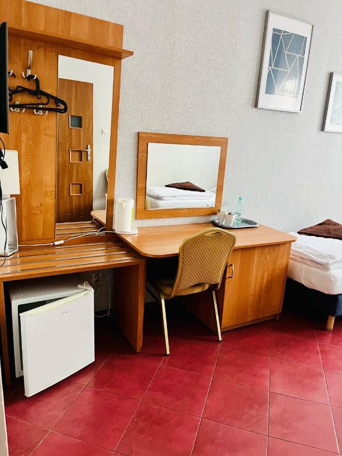 Hotel Elda ビィドゴシュチュ エクステリア 写真