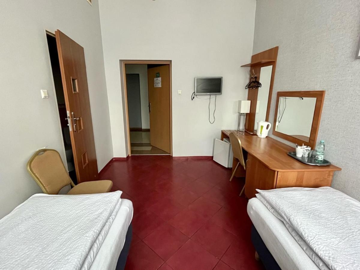 Hotel Elda ビィドゴシュチュ エクステリア 写真