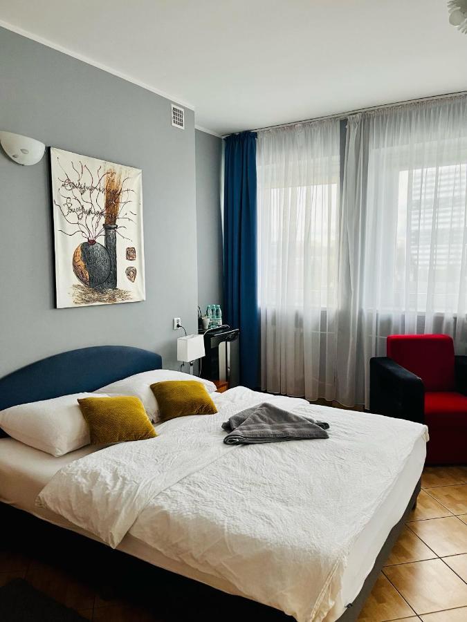 Hotel Elda ビィドゴシュチュ エクステリア 写真