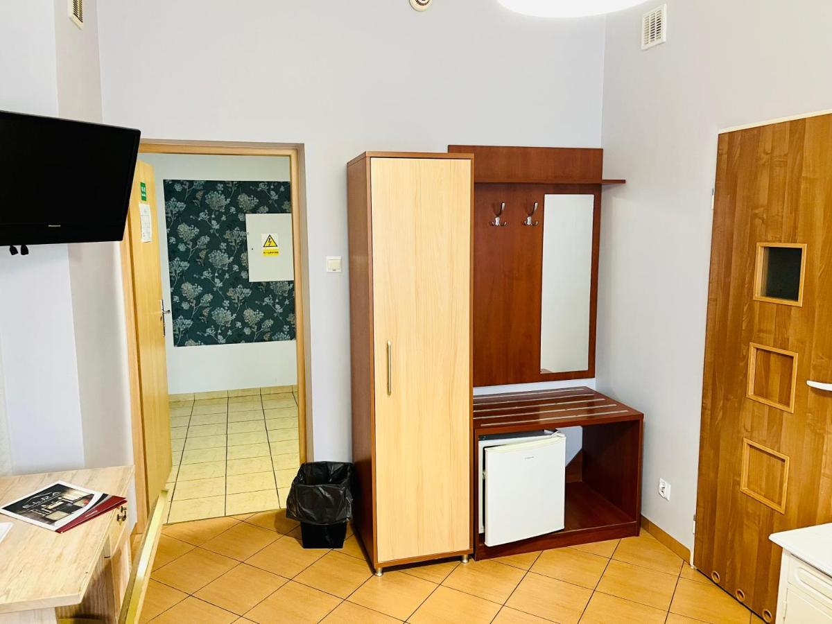 Hotel Elda ビィドゴシュチュ エクステリア 写真