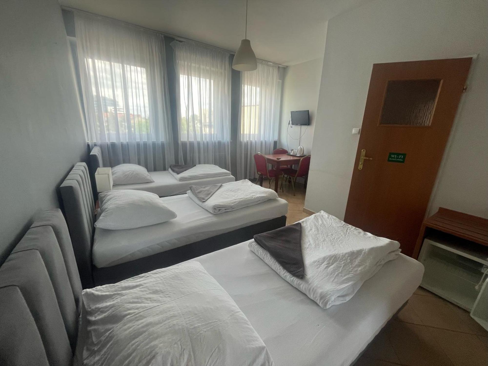 Hotel Elda ビィドゴシュチュ エクステリア 写真