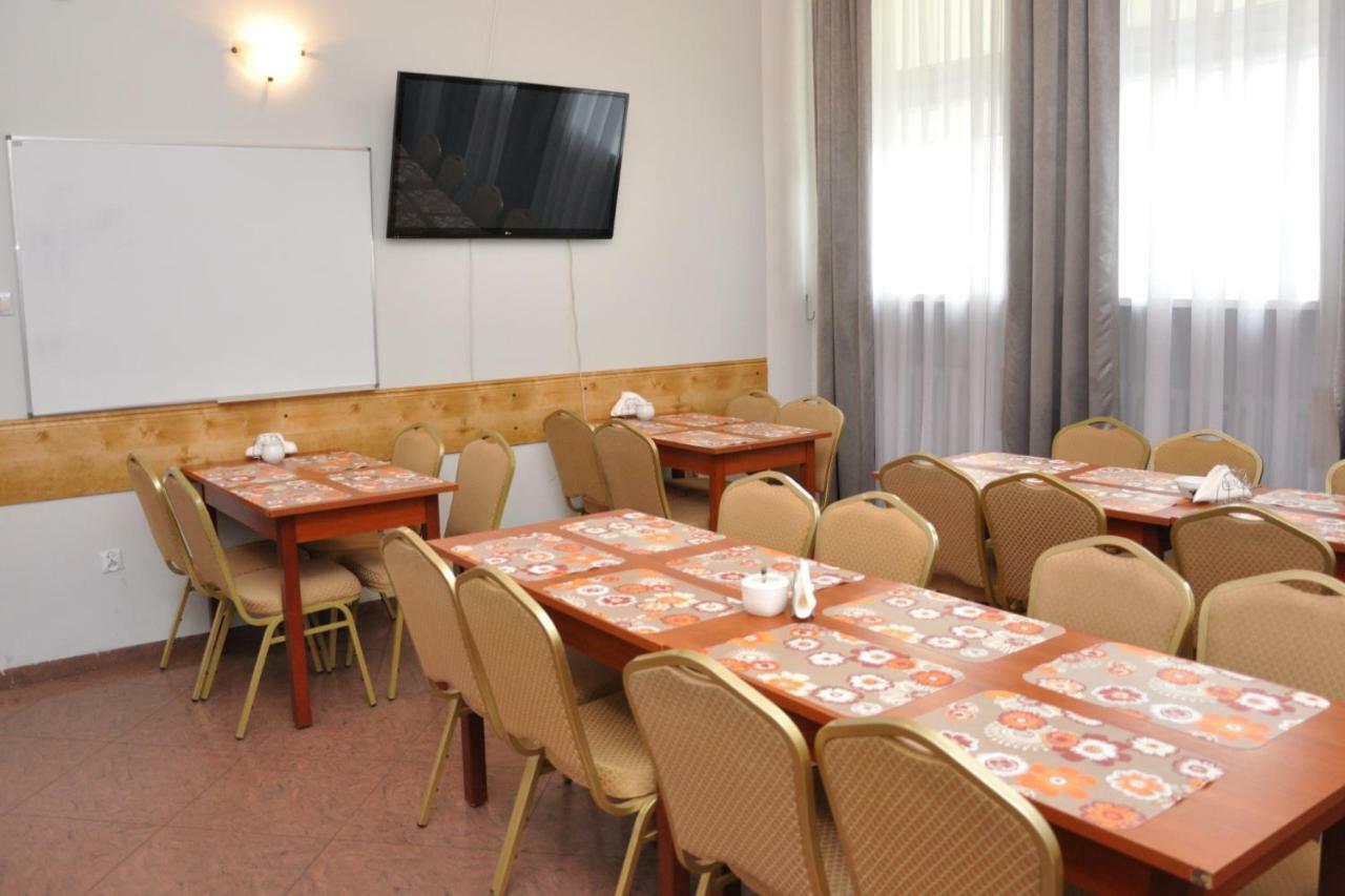 Hotel Elda ビィドゴシュチュ エクステリア 写真
